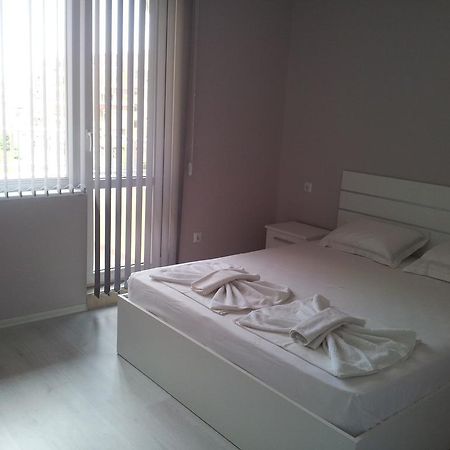 Apartment Zlatina Pomorie Quarto foto