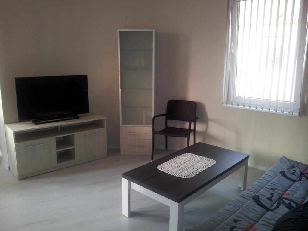 Apartment Zlatina Pomorie Quarto foto